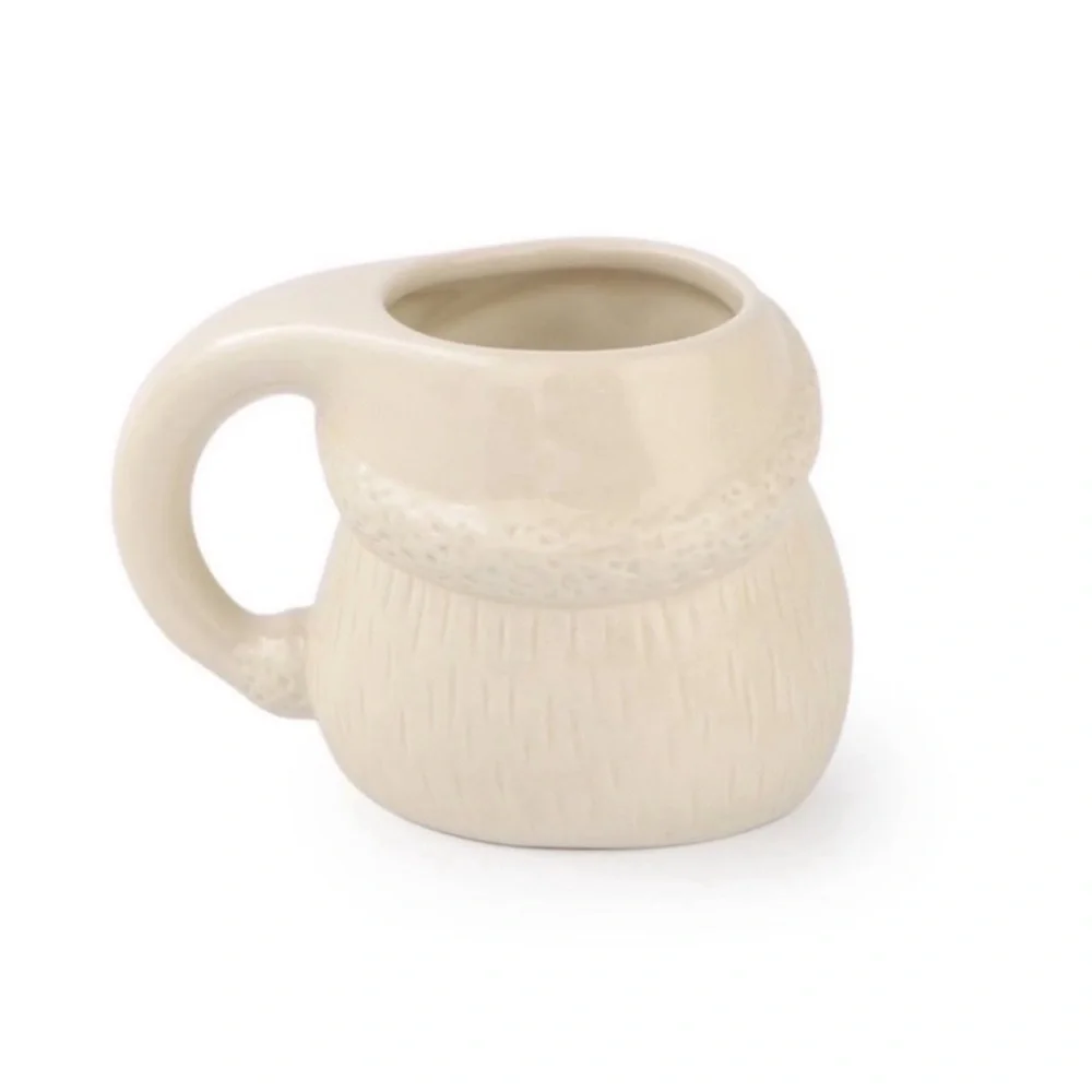 New Target Bullseye Playground 14 oz Cream Santa Face Mug, hot or cold beverages